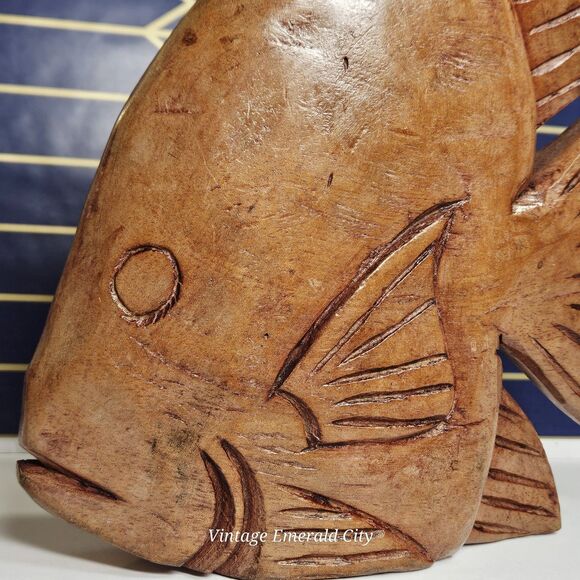 Vtg Hand Carved Cedar Wooden Fish Sculpture Mid Century Ocean Life 3D Brown Boho - Picture 11 of 12
